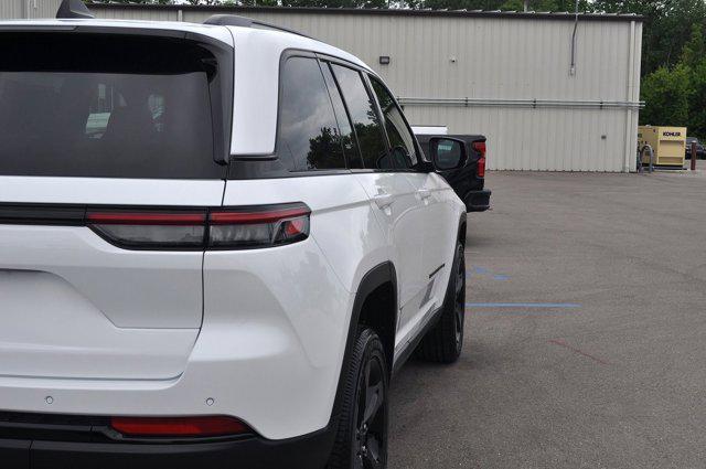 new 2024 Jeep Grand Cherokee car, priced at $41,905