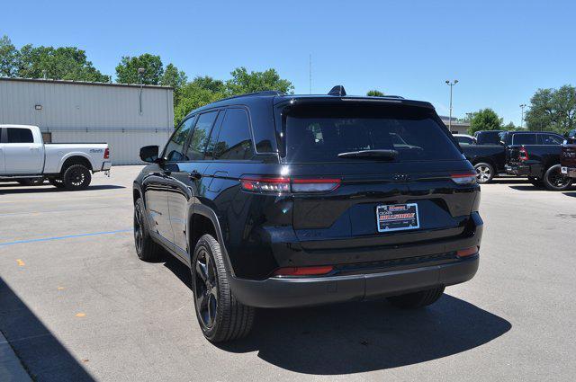 new 2024 Jeep Grand Cherokee car, priced at $41,666