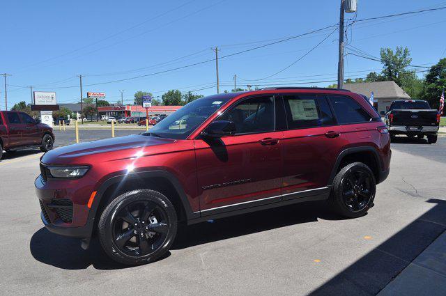 new 2024 Jeep Grand Cherokee car, priced at $42,152