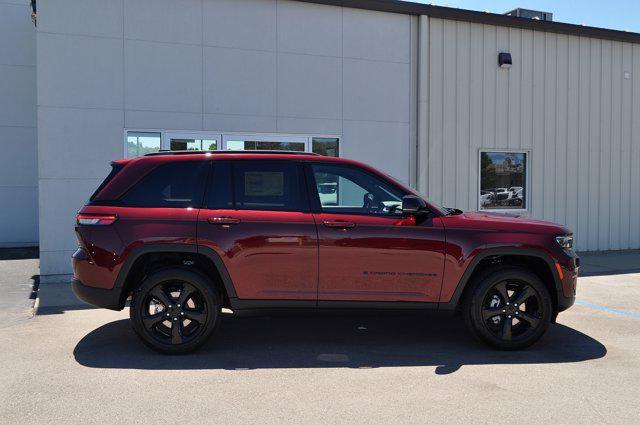 new 2024 Jeep Grand Cherokee car, priced at $42,152