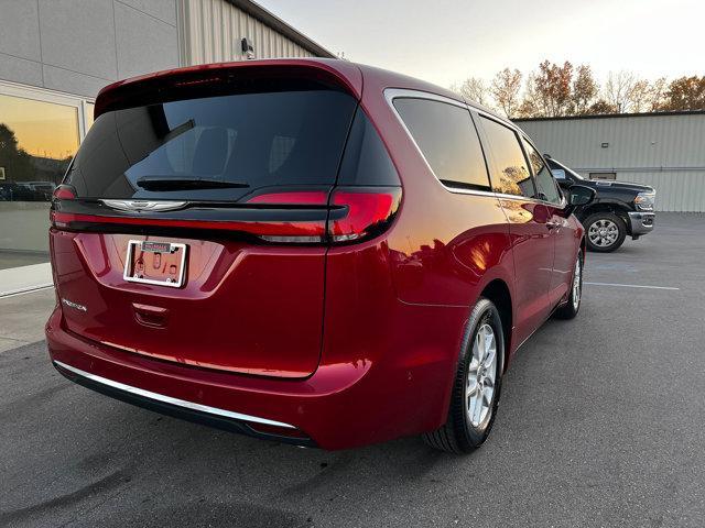 new 2025 Chrysler Pacifica car, priced at $42,951