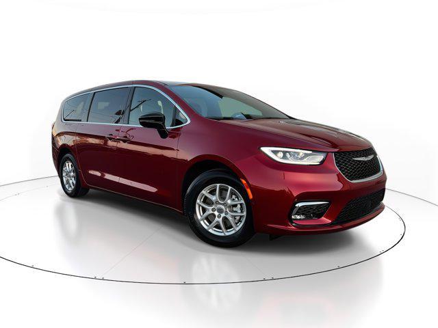 new 2025 Chrysler Pacifica car, priced at $41,451