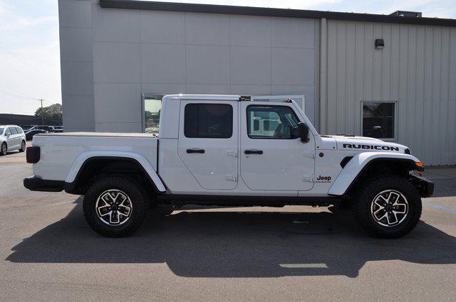 new 2024 Jeep Gladiator car, priced at $56,225