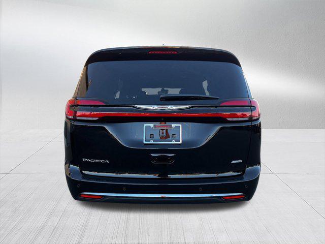 new 2025 Chrysler Pacifica car, priced at $43,945