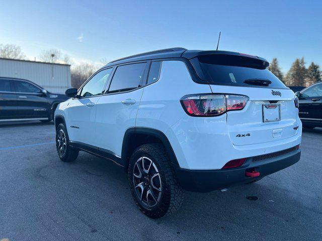 new 2025 Jeep Compass car, priced at $33,506