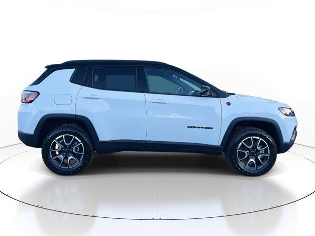 new 2025 Jeep Compass car, priced at $33,506