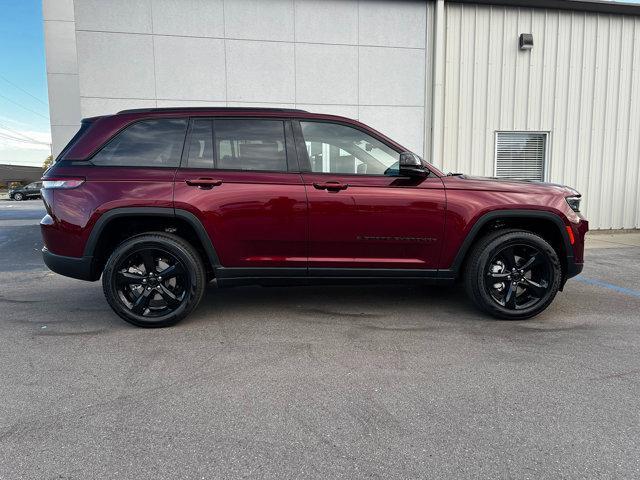 new 2025 Jeep Grand Cherokee car, priced at $51,416