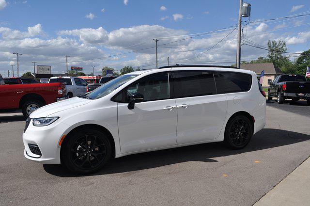 new 2024 Chrysler Pacifica car, priced at $41,455