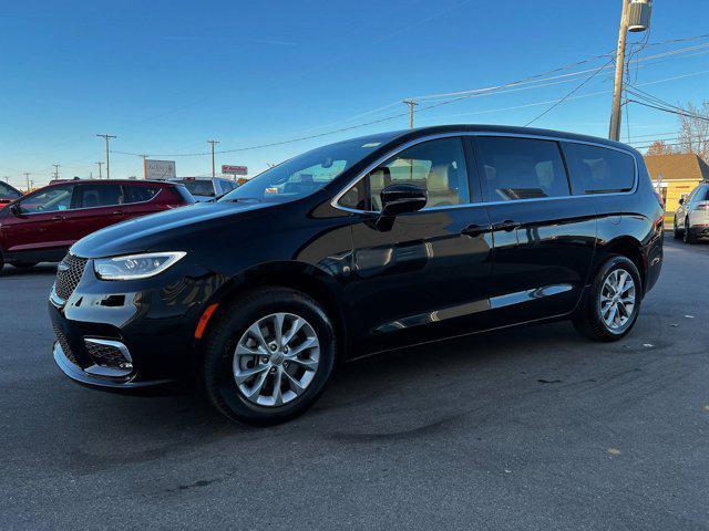 new 2025 Chrysler Pacifica car, priced at $42,179