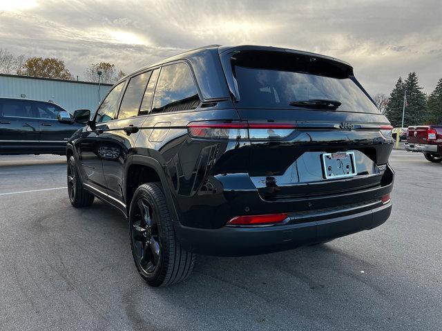 new 2025 Jeep Grand Cherokee car, priced at $51,416