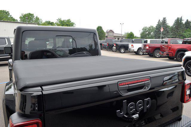 new 2024 Jeep Gladiator car, priced at $46,922