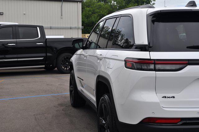 new 2024 Jeep Grand Cherokee car, priced at $41,643