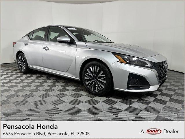 used 2023 Nissan Altima car, priced at $18,999
