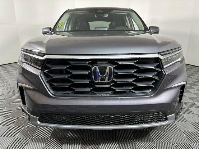 new 2025 Honda Pilot car, priced at $44,291