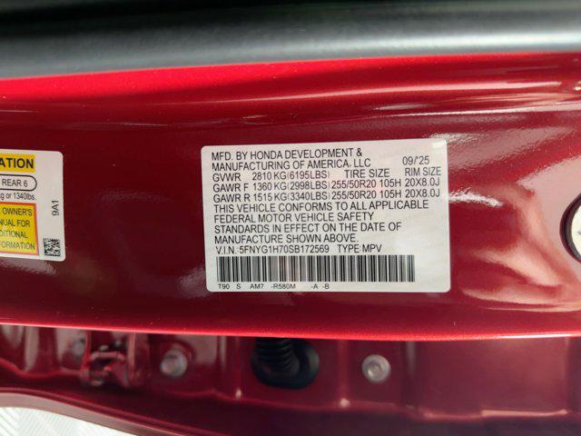 new 2025 Honda Pilot car, priced at $47,701