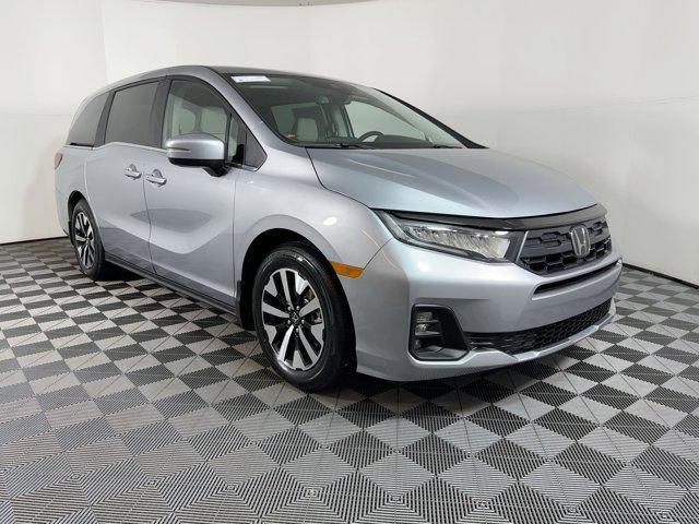 new 2026 Honda Odyssey car, priced at $43,211
