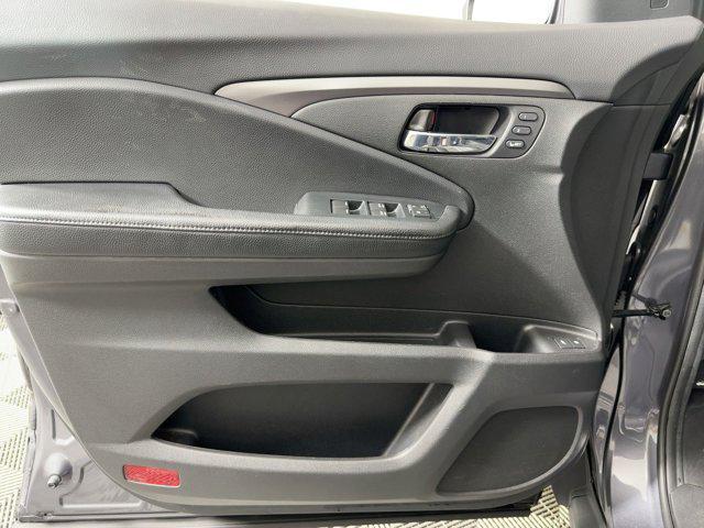 used 2020 Honda Pilot car, priced at $21,999