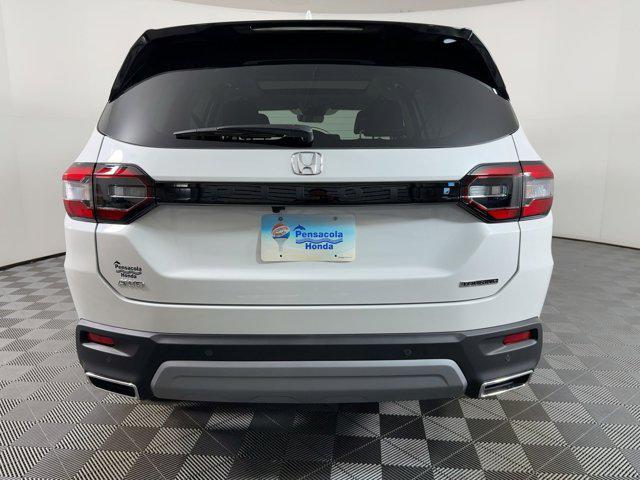 new 2025 Honda Pilot car, priced at $49,391