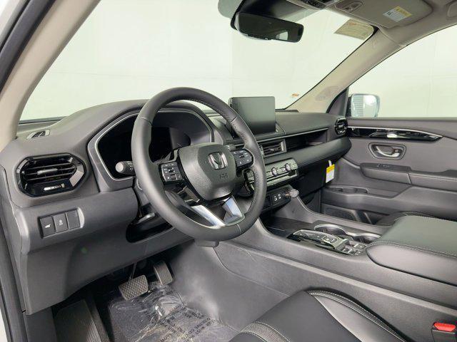 new 2025 Honda Pilot car, priced at $49,391