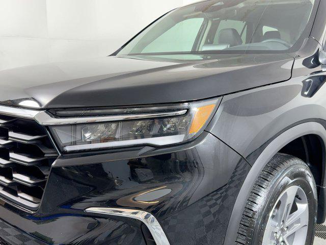 new 2025 Honda Pilot car, priced at $42,291