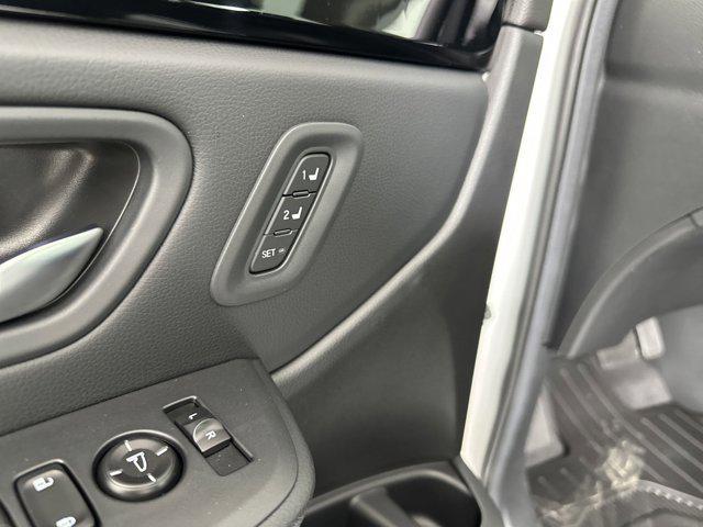 new 2025 Honda Pilot car, priced at $49,082