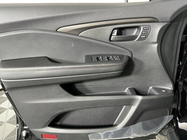 new 2025 Honda Ridgeline car, priced at $45,461