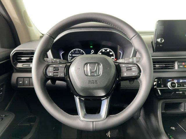 new 2025 Honda Pilot car, priced at $42,721
