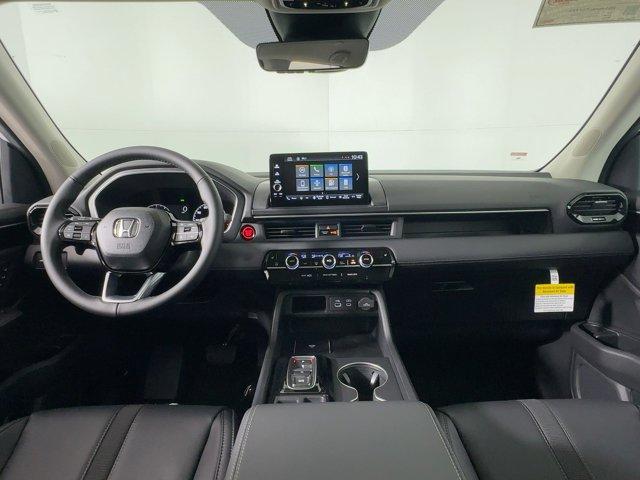 new 2025 Honda Pilot car, priced at $42,721
