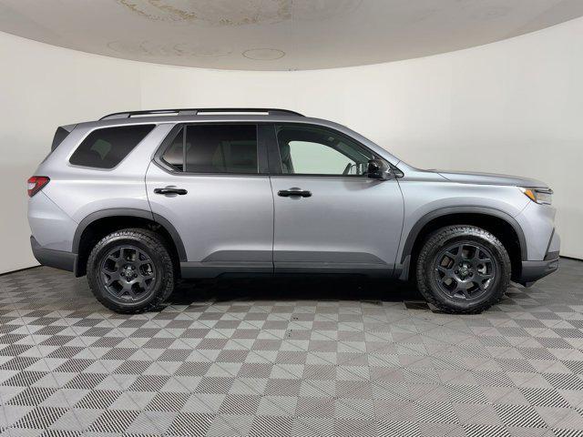 new 2025 Honda Pilot car, priced at $48,881