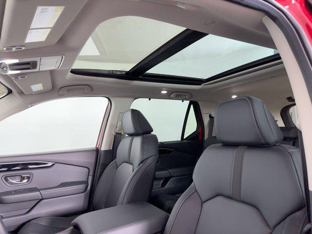 new 2025 Honda Pilot car, priced at $47,701