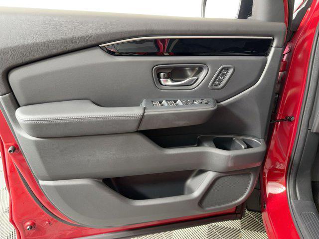 new 2025 Honda Pilot car, priced at $47,701