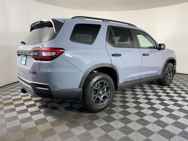 new 2025 Honda Pilot car, priced at $48,611