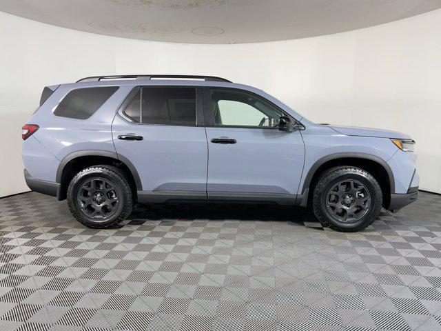 new 2025 Honda Pilot car, priced at $48,611