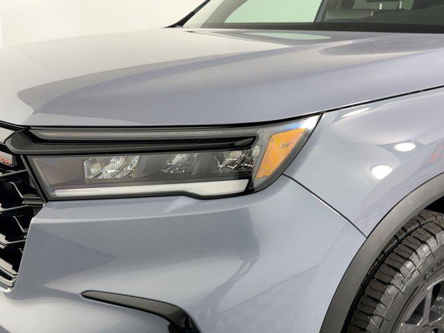 new 2025 Honda Pilot car, priced at $48,611