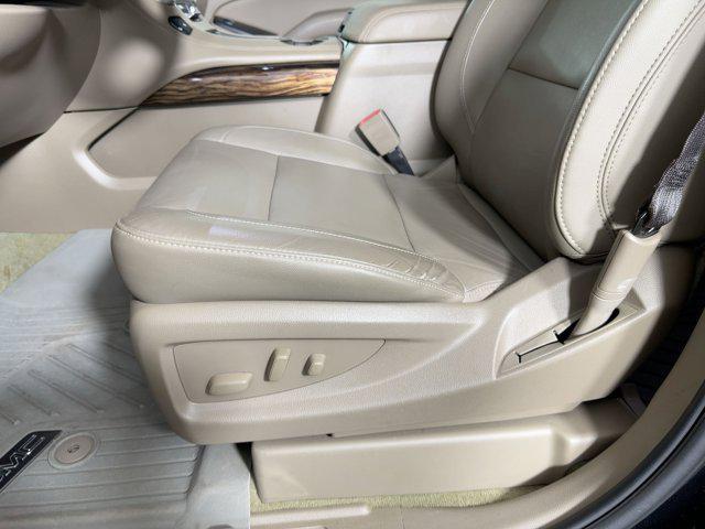 used 2019 GMC Yukon car, priced at $33,899