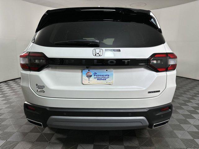 new 2025 Honda Pilot car, priced at $49,082