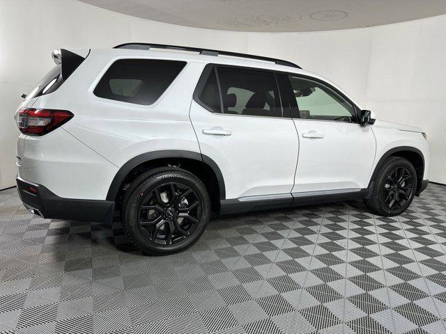 new 2025 Honda Pilot car, priced at $49,082