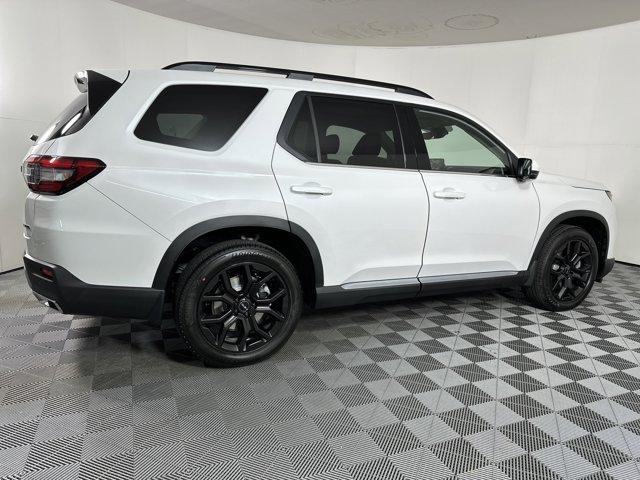 new 2025 Honda Pilot car, priced at $49,131