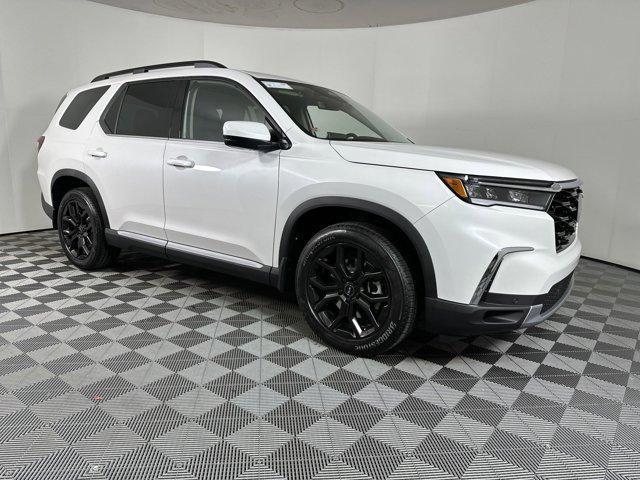 new 2025 Honda Pilot car, priced at $49,082