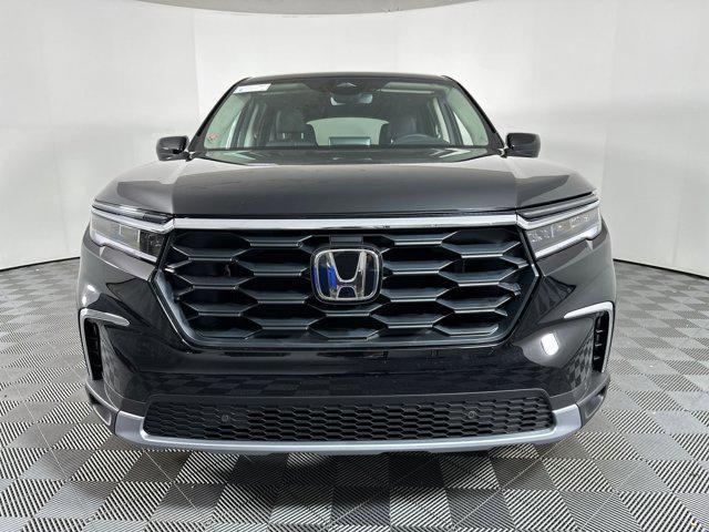 new 2025 Honda Pilot car, priced at $42,841
