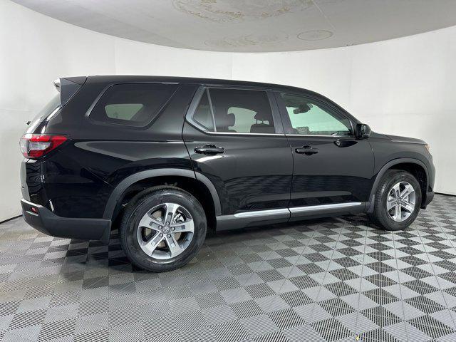 new 2025 Honda Pilot car, priced at $42,841