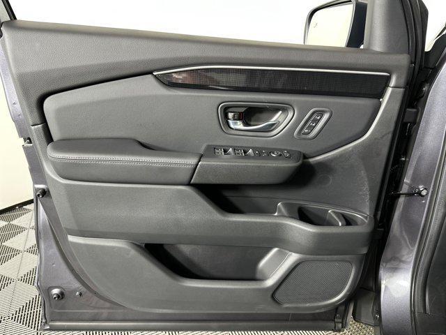 new 2025 Honda Pilot car, priced at $53,371
