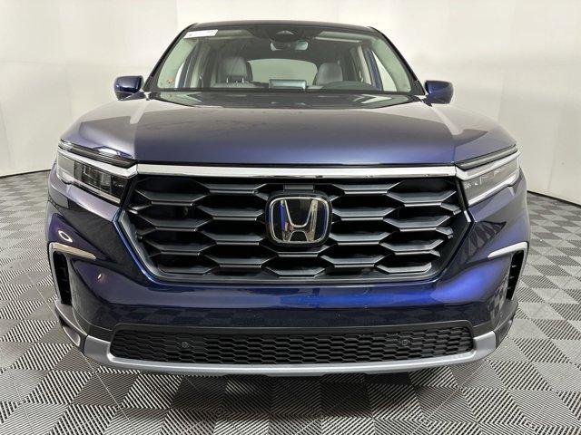 new 2025 Honda Pilot car, priced at $44,161