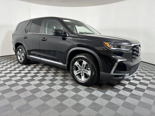 new 2025 Honda Pilot car, priced at $42,251