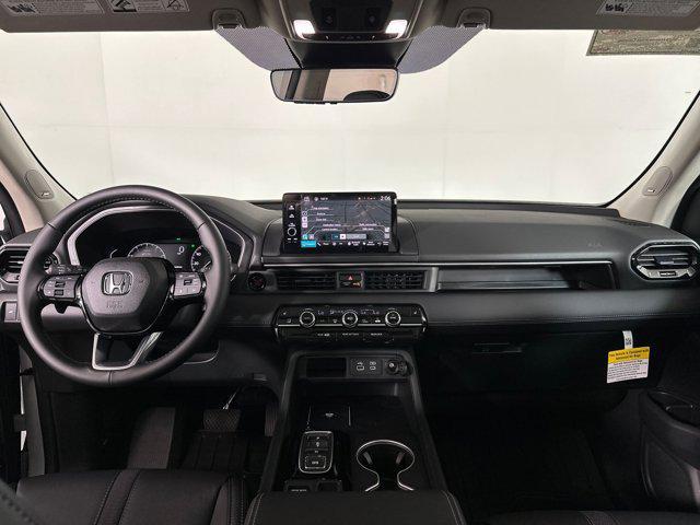 new 2025 Honda Pilot car, priced at $49,161