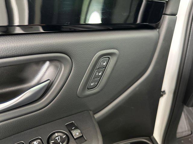 new 2025 Honda Pilot car, priced at $49,161