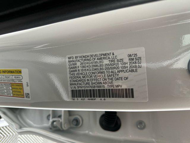 new 2025 Honda Pilot car, priced at $49,161