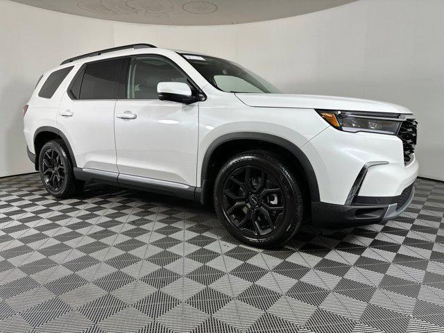 new 2025 Honda Pilot car, priced at $49,161