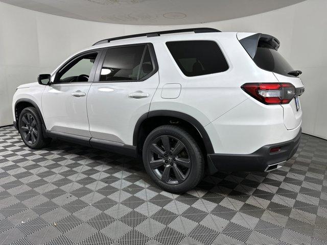 new 2025 Honda Pilot car, priced at $40,191