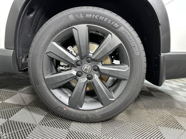 new 2025 Honda Pilot car, priced at $40,191